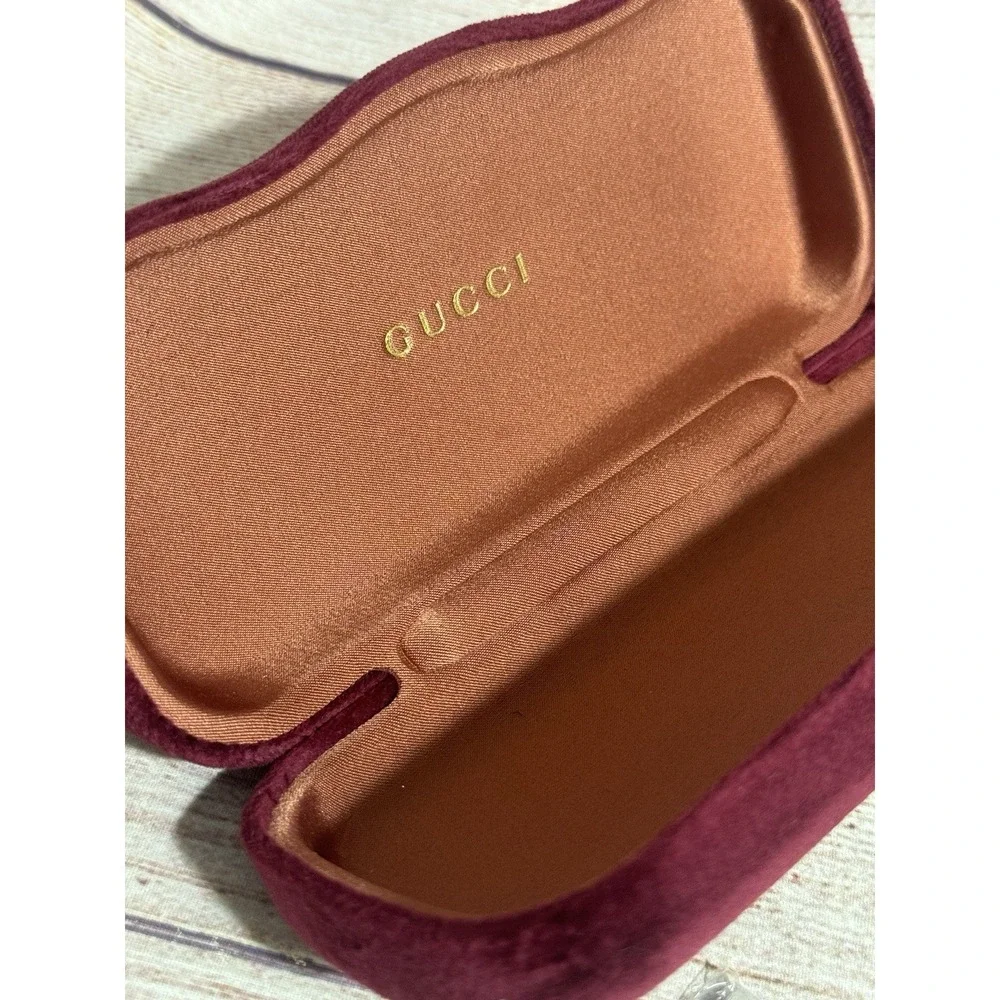 Gucci Glasses Clamshell Hard Case Burgundy Maroon Velvet w/ Microfiber Cloth